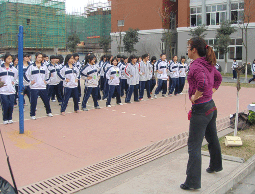 201233014308811.gif